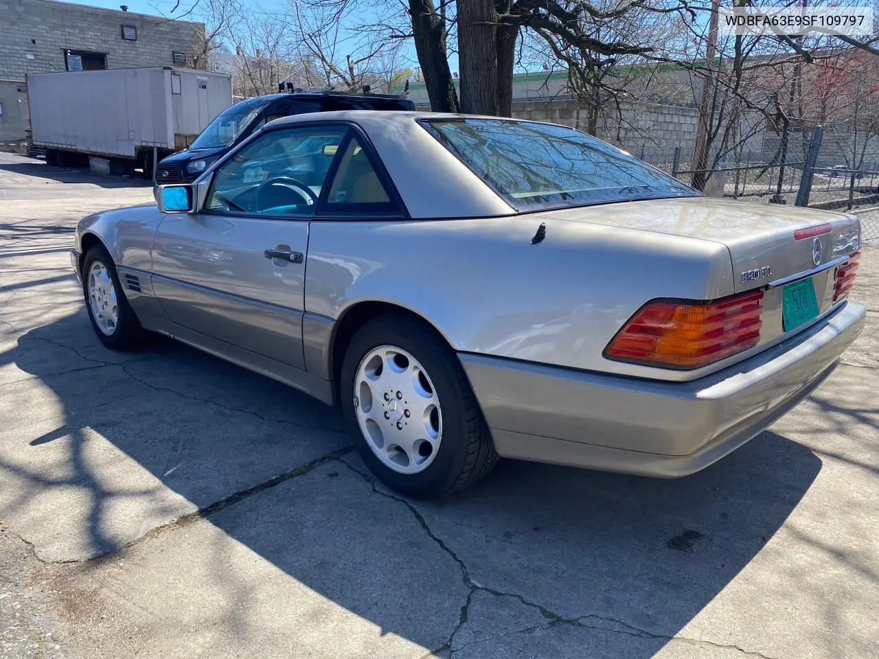 1995 Mercedes-Benz Sl 320 VIN: WDBFA63E9SF109797 Lot: 53972805