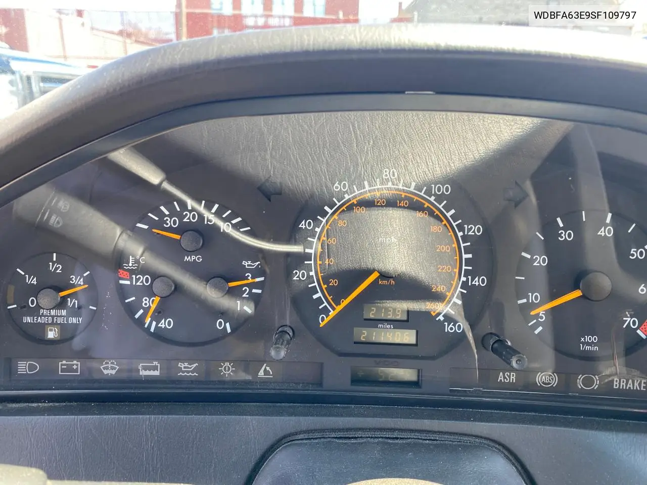 1995 Mercedes-Benz Sl 320 VIN: WDBFA63E9SF109797 Lot: 53972805