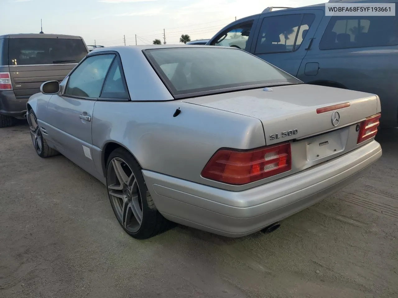 2000 Mercedes-Benz Sl 500 VIN: WDBFA68F5YF193661 Lot: 76386784