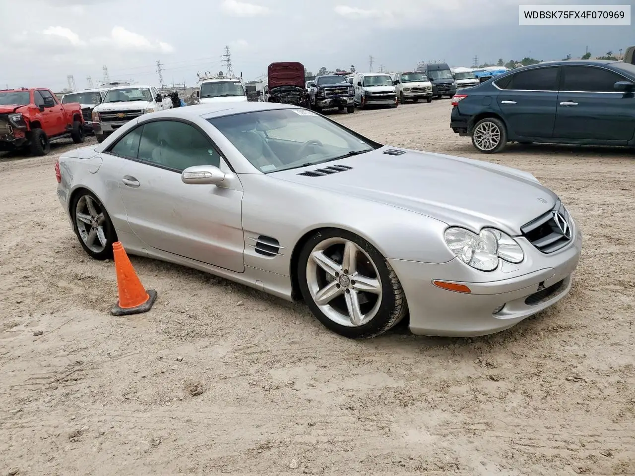 2004 Mercedes-Benz Sl 500 VIN: WDBSK75FX4F070969 Lot: 59771875