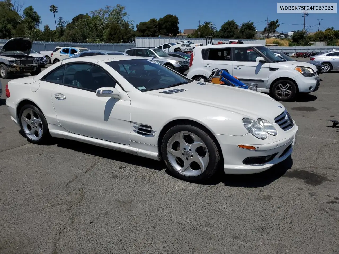 2004 Mercedes-Benz Sl 500 VIN: WDBSK75F24F067063 Lot: 59964475