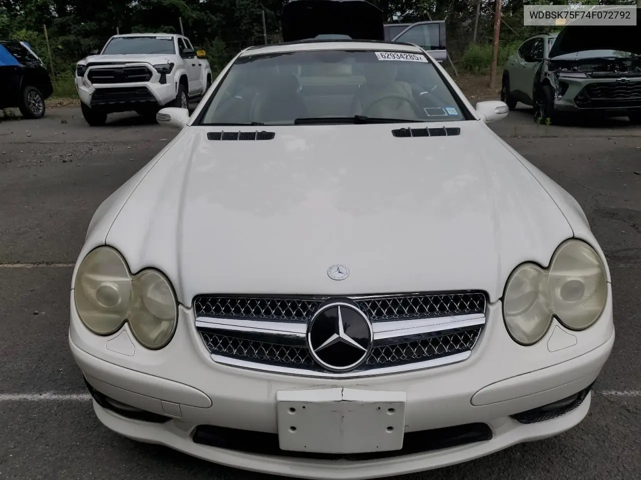 2004 Mercedes-Benz Sl 500 VIN: WDBSK75F74F072792 Lot: 62934285