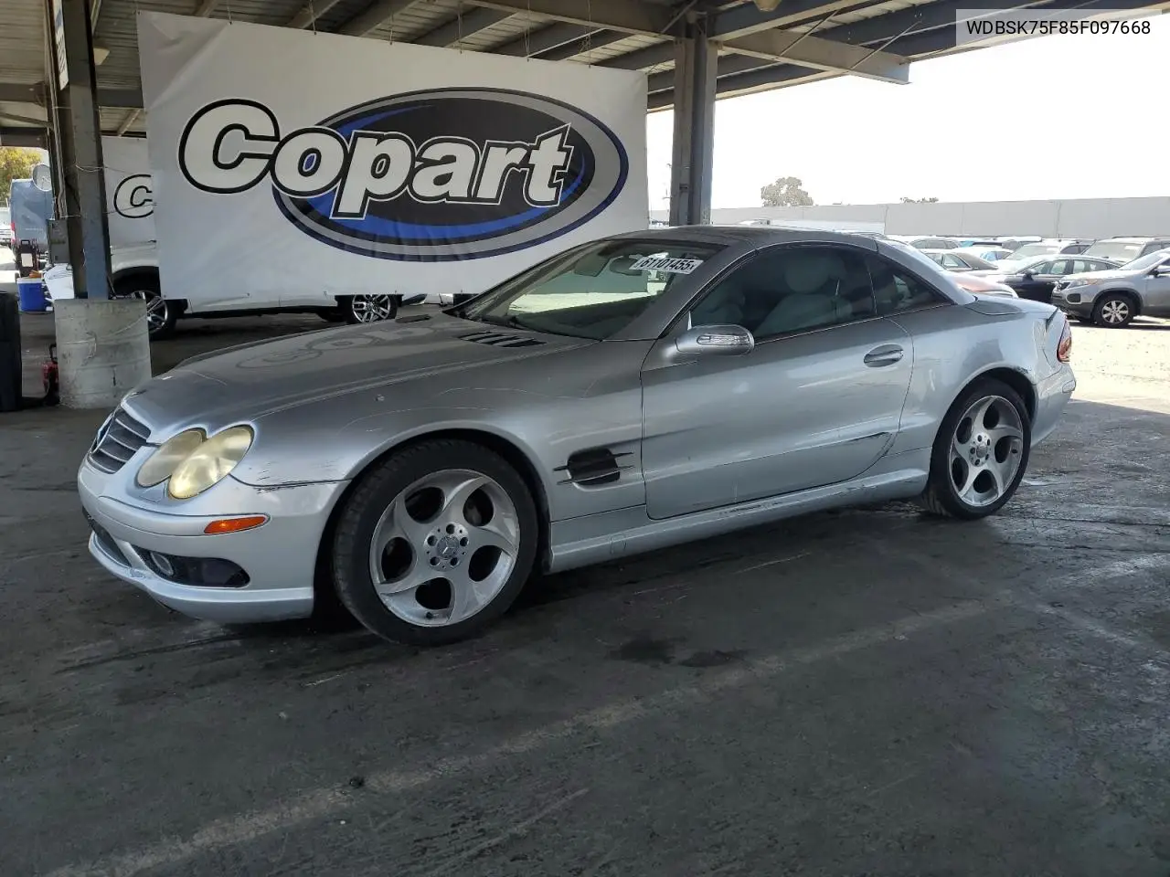 2005 Mercedes-Benz Sl 500 VIN: WDBSK75F85F097668 Lot: 61101455
