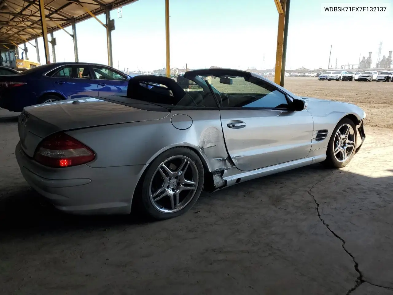 2007 Mercedes-Benz Sl 550 VIN: WDBSK71FX7F132137 Lot: 53267105