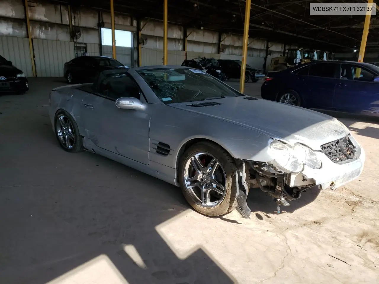 2007 Mercedes-Benz Sl 550 VIN: WDBSK71FX7F132137 Lot: 53267105