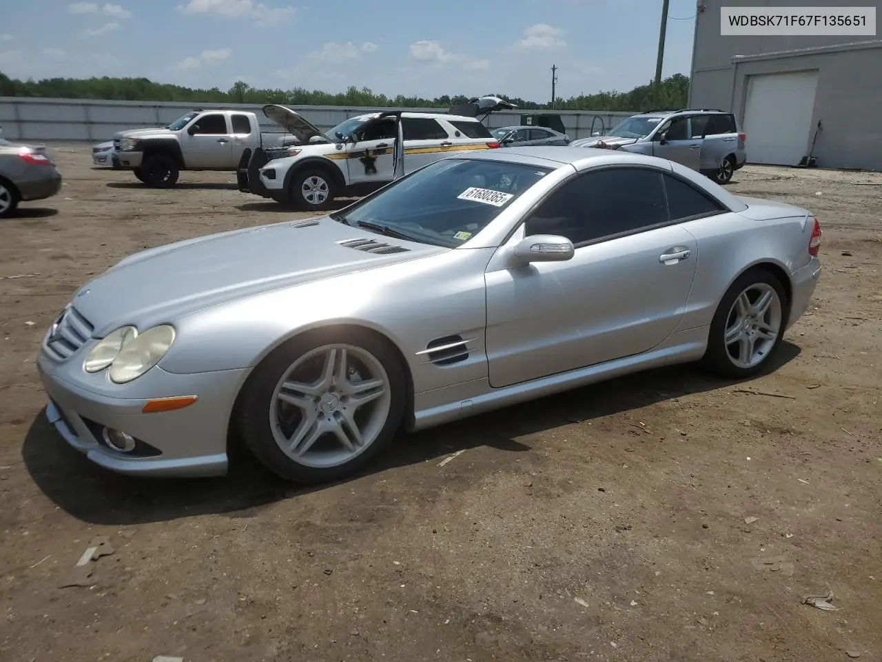 2007 Mercedes-Benz Sl 550 VIN: WDBSK71F67F135651 Lot: 61680365