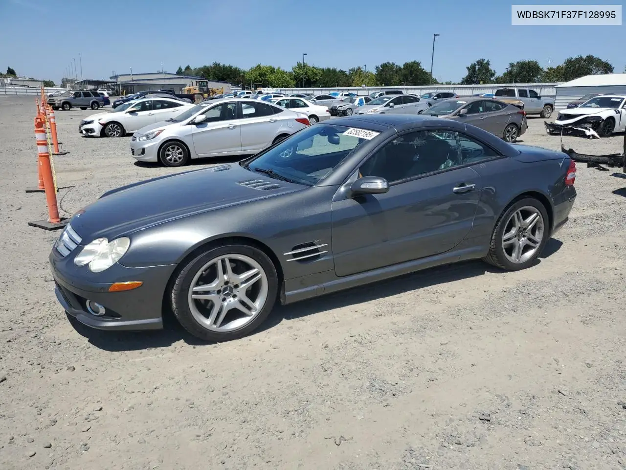 2007 Mercedes-Benz Sl 550 VIN: WDBSK71F37F128995 Lot: 62502195