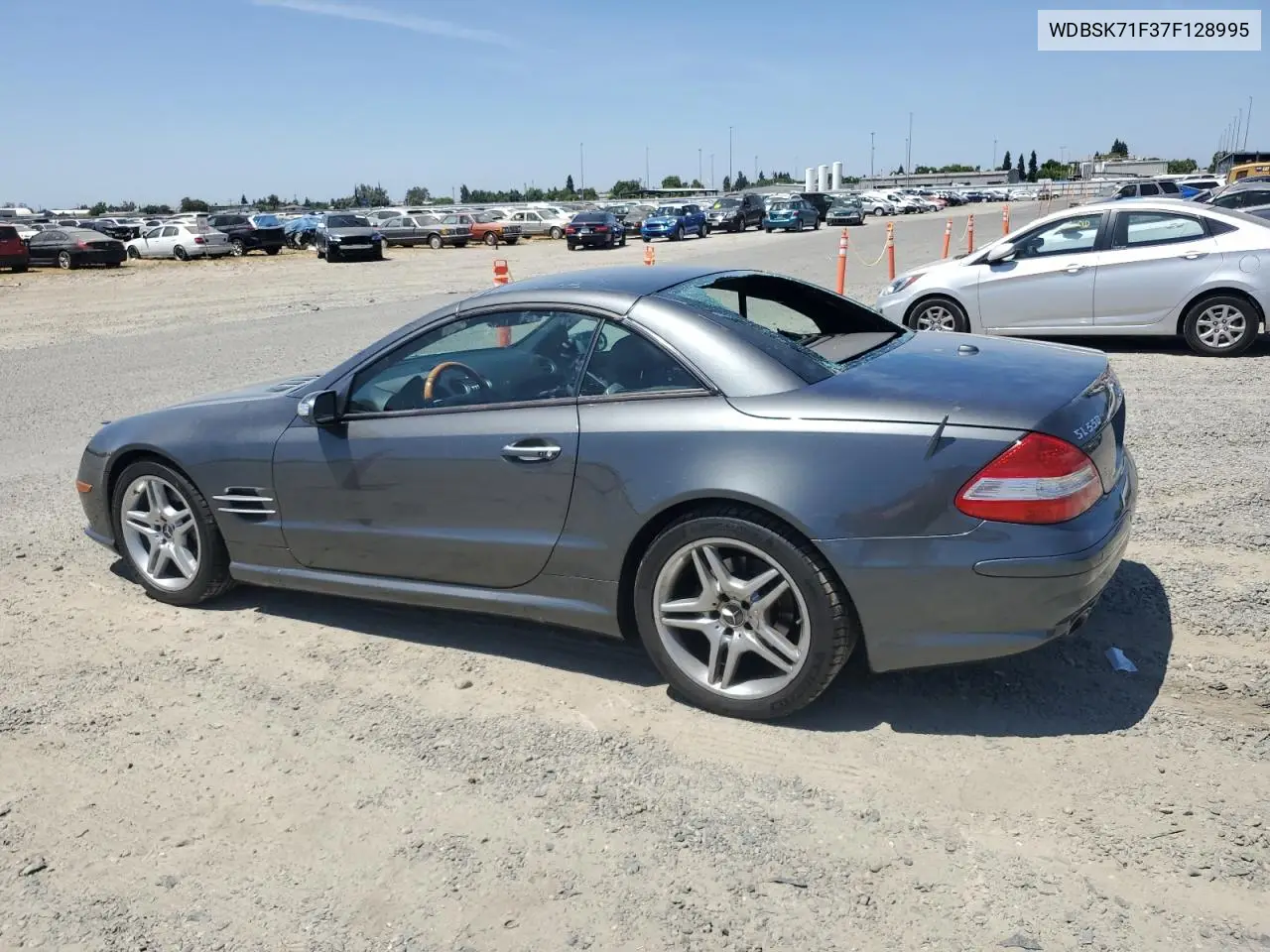 2007 Mercedes-Benz Sl 550 VIN: WDBSK71F37F128995 Lot: 62502195