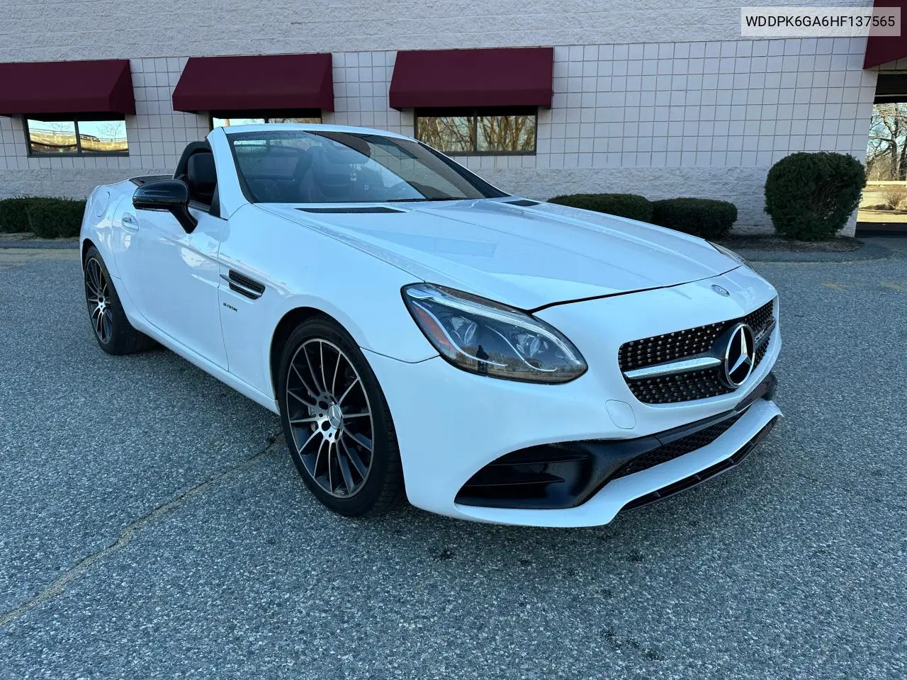 2017 Mercedes-Benz Slc 43 Amg VIN: WDDPK6GA6HF137565 Lot: 54969215