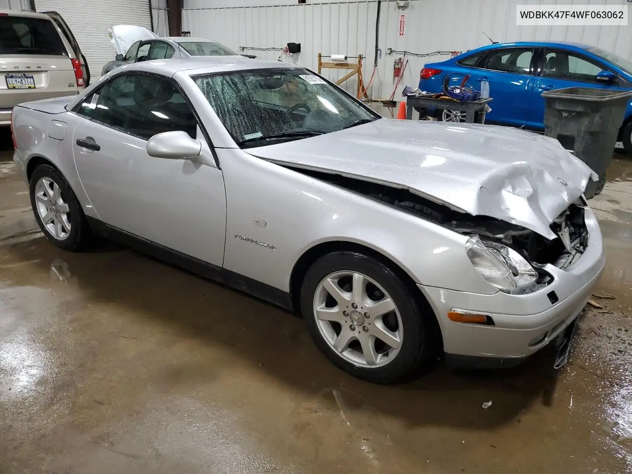1998 Mercedes-Benz Slk 230 Kompressor VIN: WDBKK47F4WF063062 Lot: 61531155