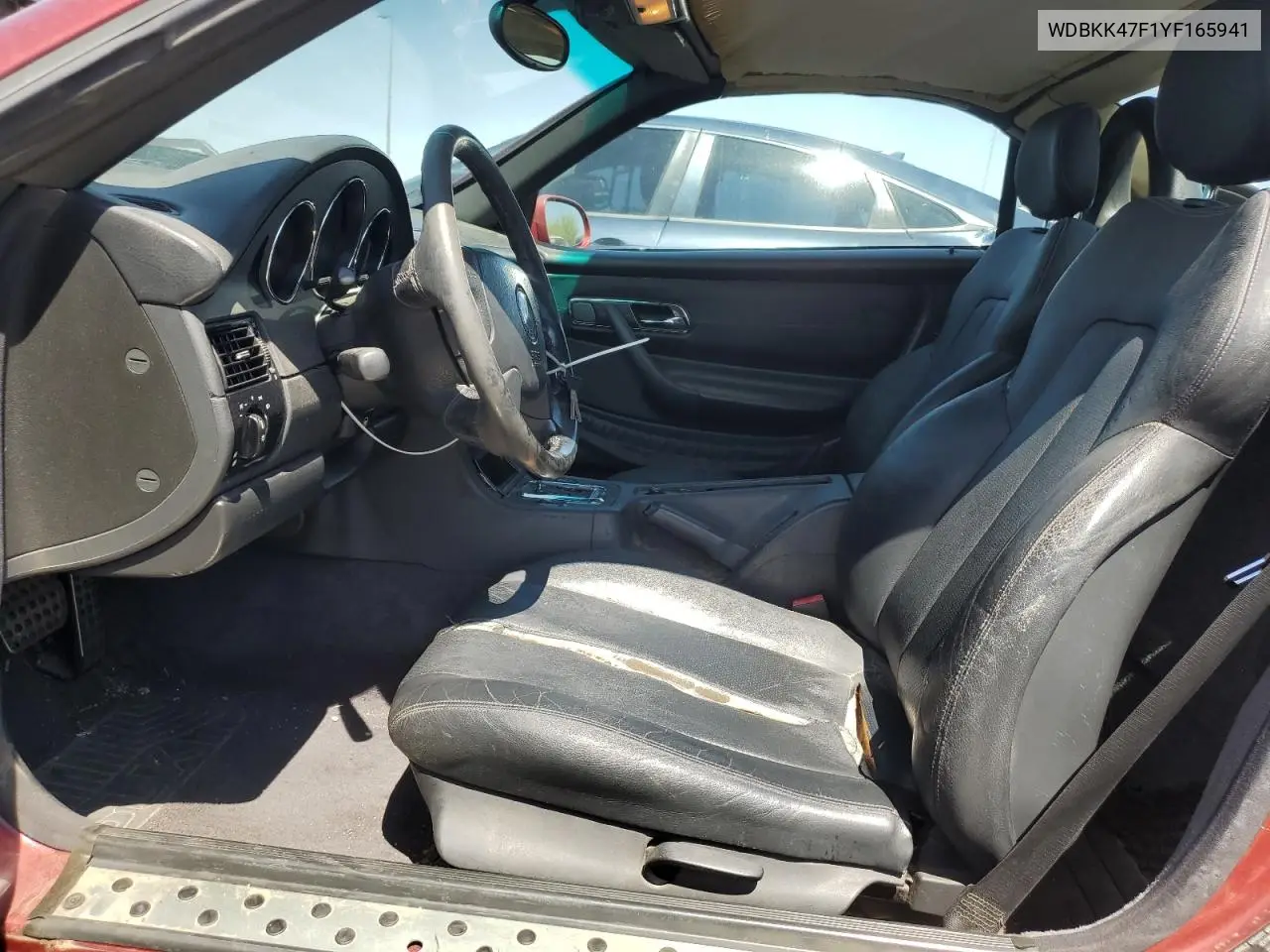 2000 Mercedes-Benz Slk 230 Kompressor VIN: WDBKK47F1YF165941 Lot: 53750745