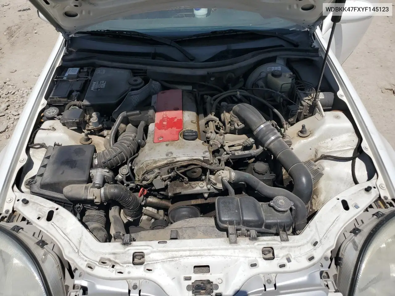 2000 Mercedes-Benz Slk 230 Kompressor VIN: WDBKK47FXYF145123 Lot: 56516385