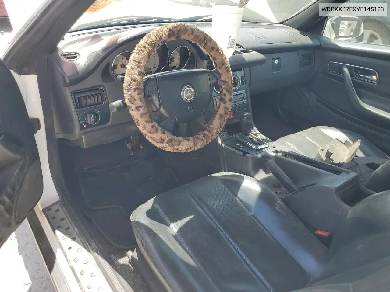 2000 Mercedes-Benz Slk 230 Kompressor VIN: WDBKK47FXYF145123 Lot: 56516385