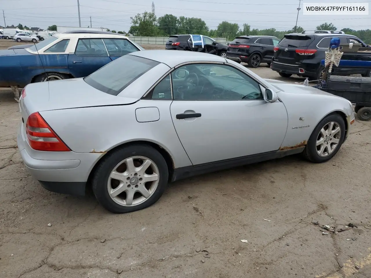 2000 Mercedes-Benz Slk 230 Kompressor VIN: WDBKK47F9YF161166 Lot: 60606245