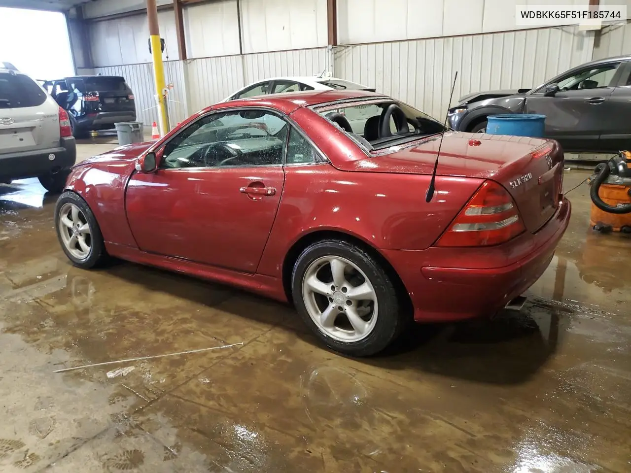 2001 Mercedes-Benz Slk 320 VIN: WDBKK65F51F185744 Lot: 60072615