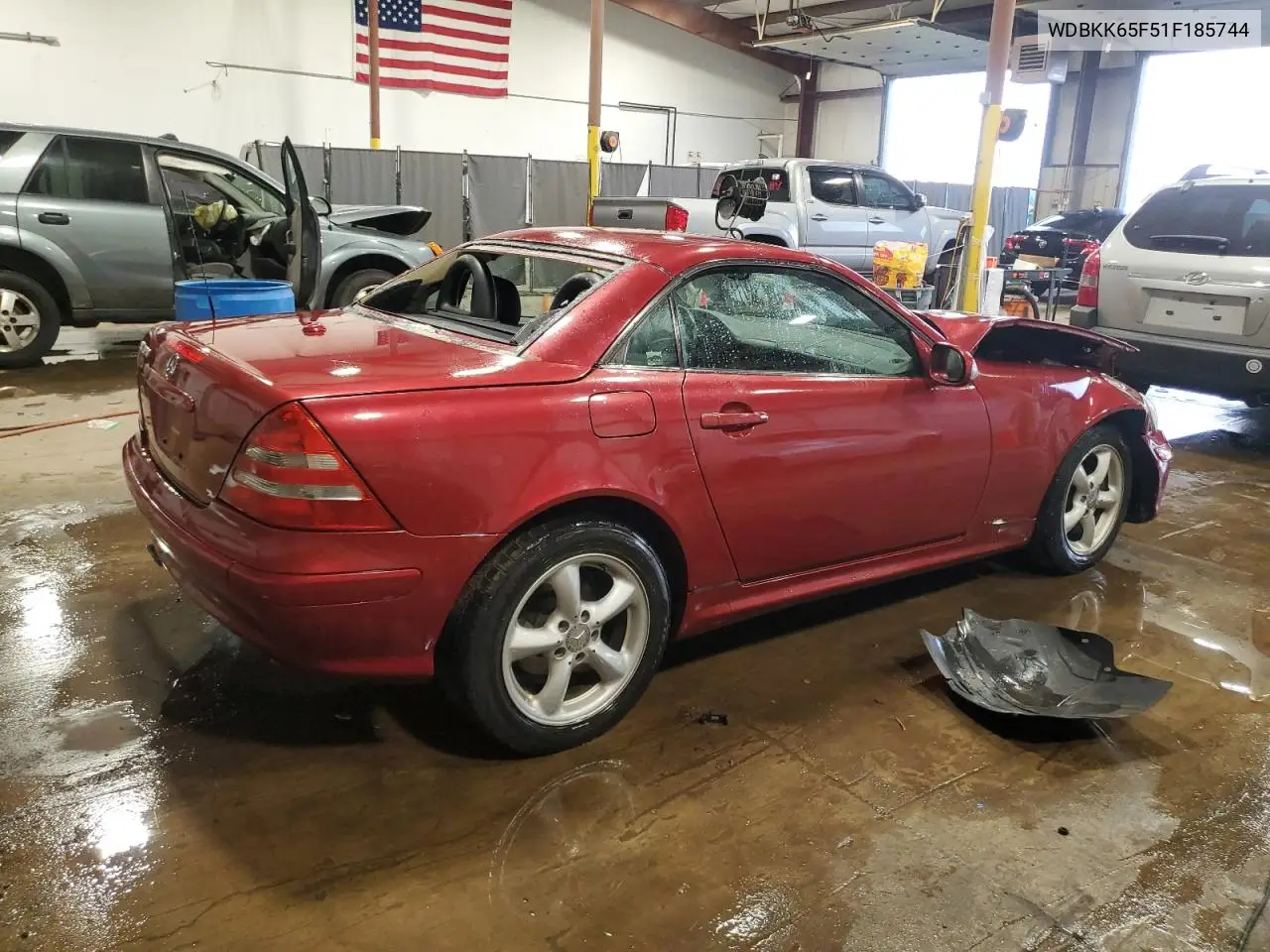 2001 Mercedes-Benz Slk 320 VIN: WDBKK65F51F185744 Lot: 60072615