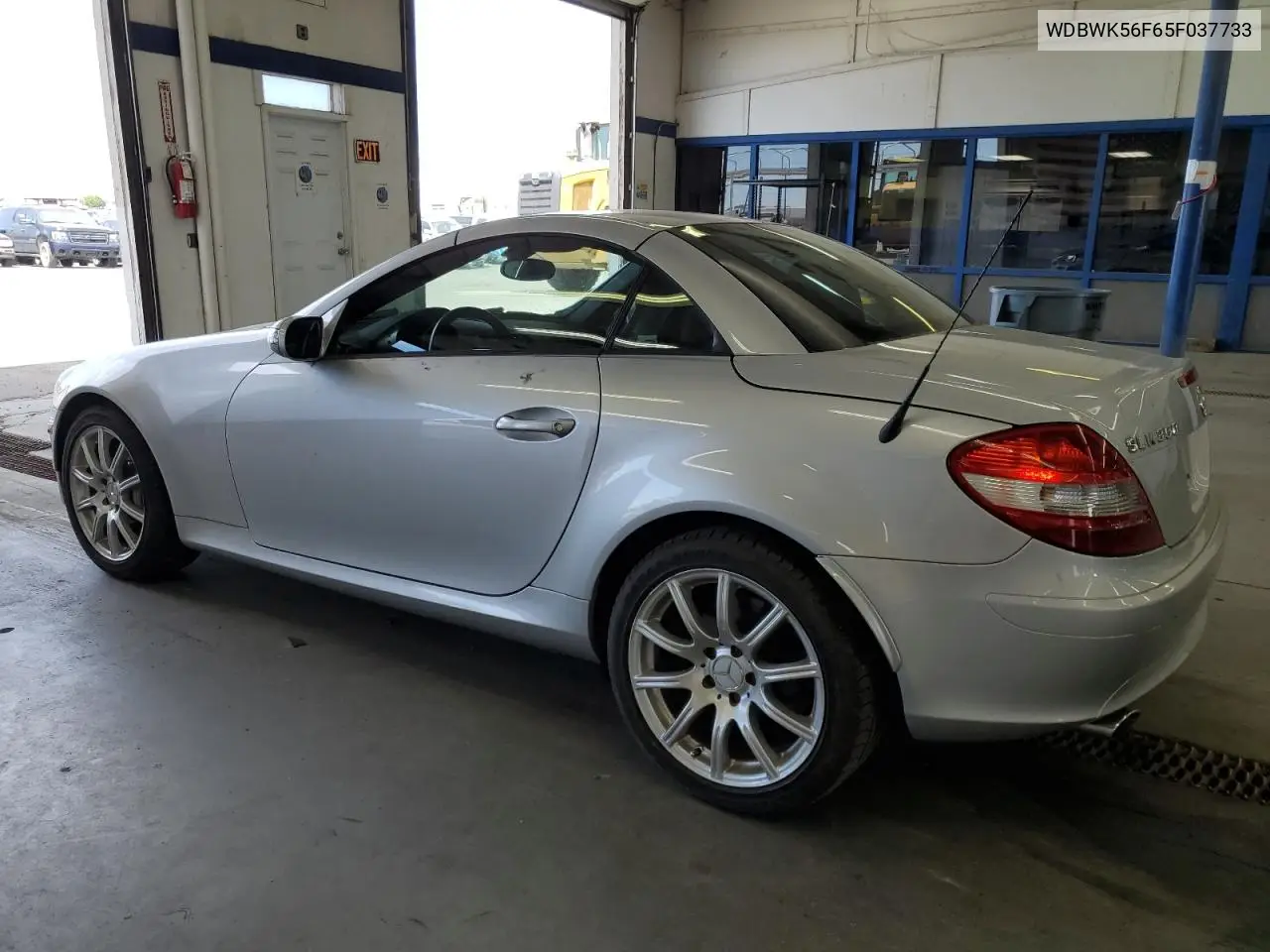 2005 Mercedes-Benz Slk 350 VIN: WDBWK56F65F037733 Lot: 63248685