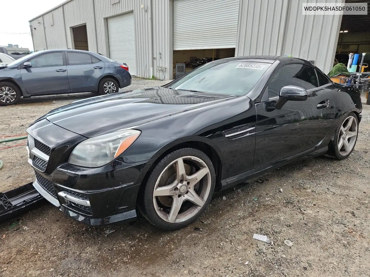 2013 Mercedes-Benz Slk 350 VIN: WDDPK5HA5DF061050 Lot: 62885235