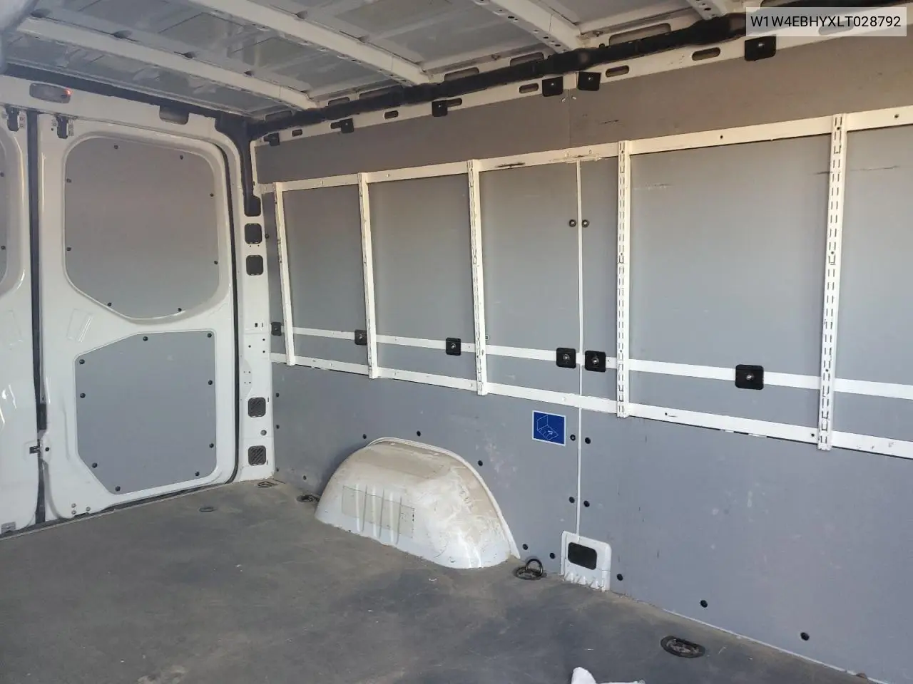 2020 Mercedes-Benz Sprinter 2500 VIN: W1W4EBHYXLT028792 Lot: 46272235