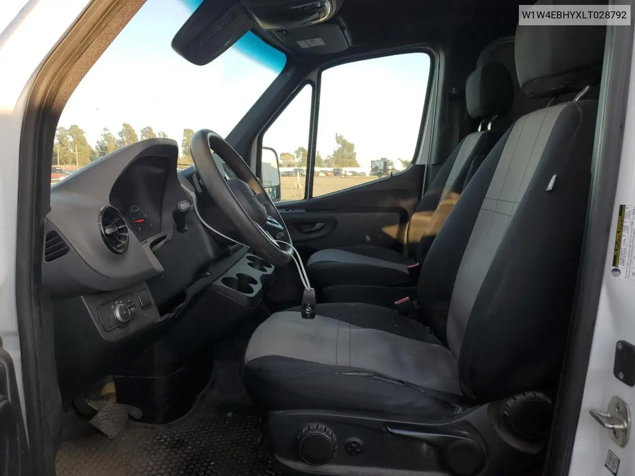 2020 Mercedes-Benz Sprinter 2500 VIN: W1W4EBHYXLT028792 Lot: 46272235