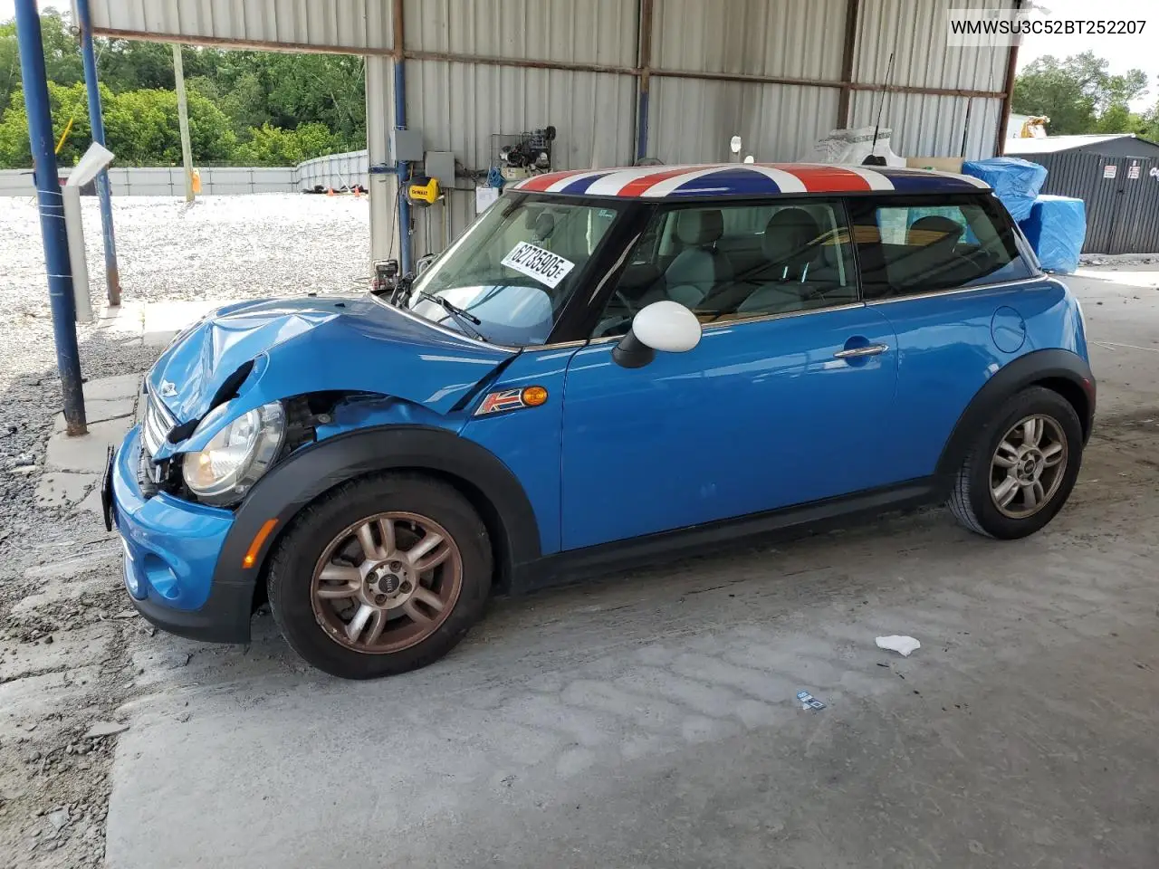 2011 Mini Cooper VIN: WMWSU3C52BT252207 Lot: 62735905
