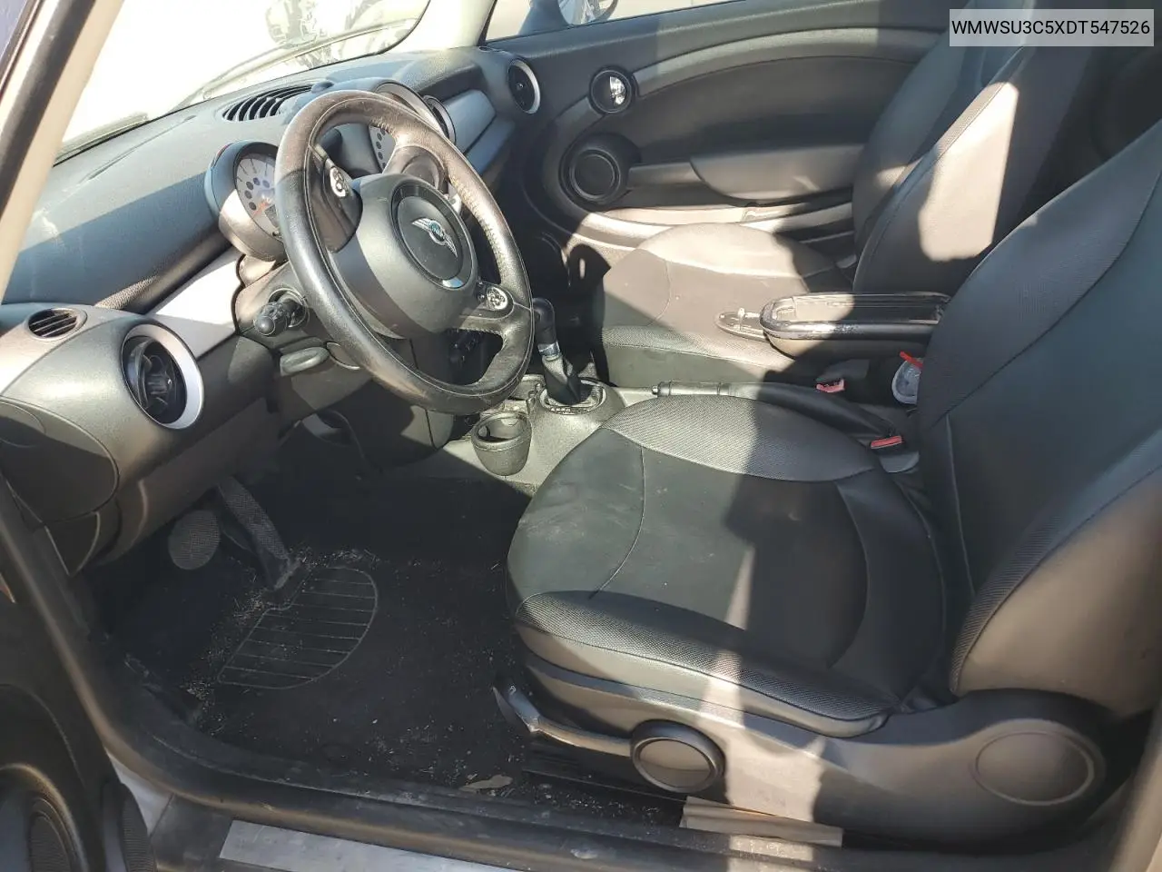 2013 Mini Cooper VIN: WMWSU3C5XDT547526 Lot: 56756445