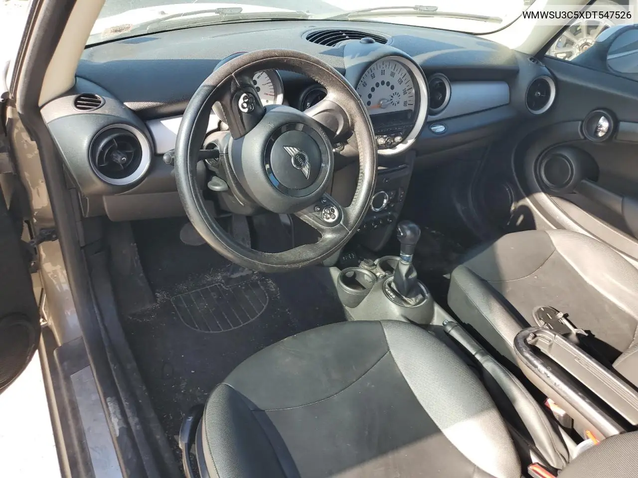 2013 Mini Cooper VIN: WMWSU3C5XDT547526 Lot: 56756445