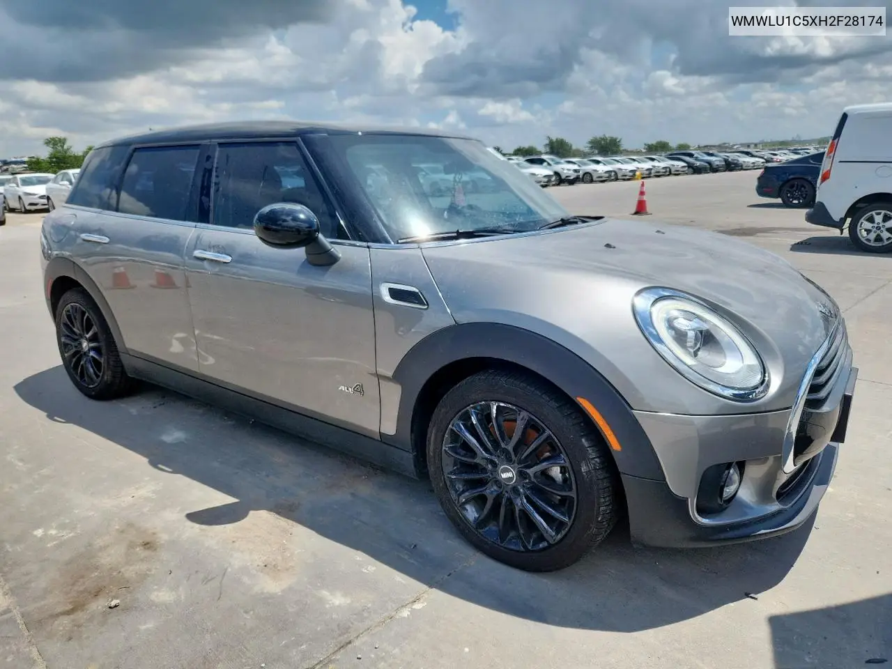 2017 Mini Cooper Clubman All4 VIN: WMWLU1C5XH2F28174 Lot: 62397395