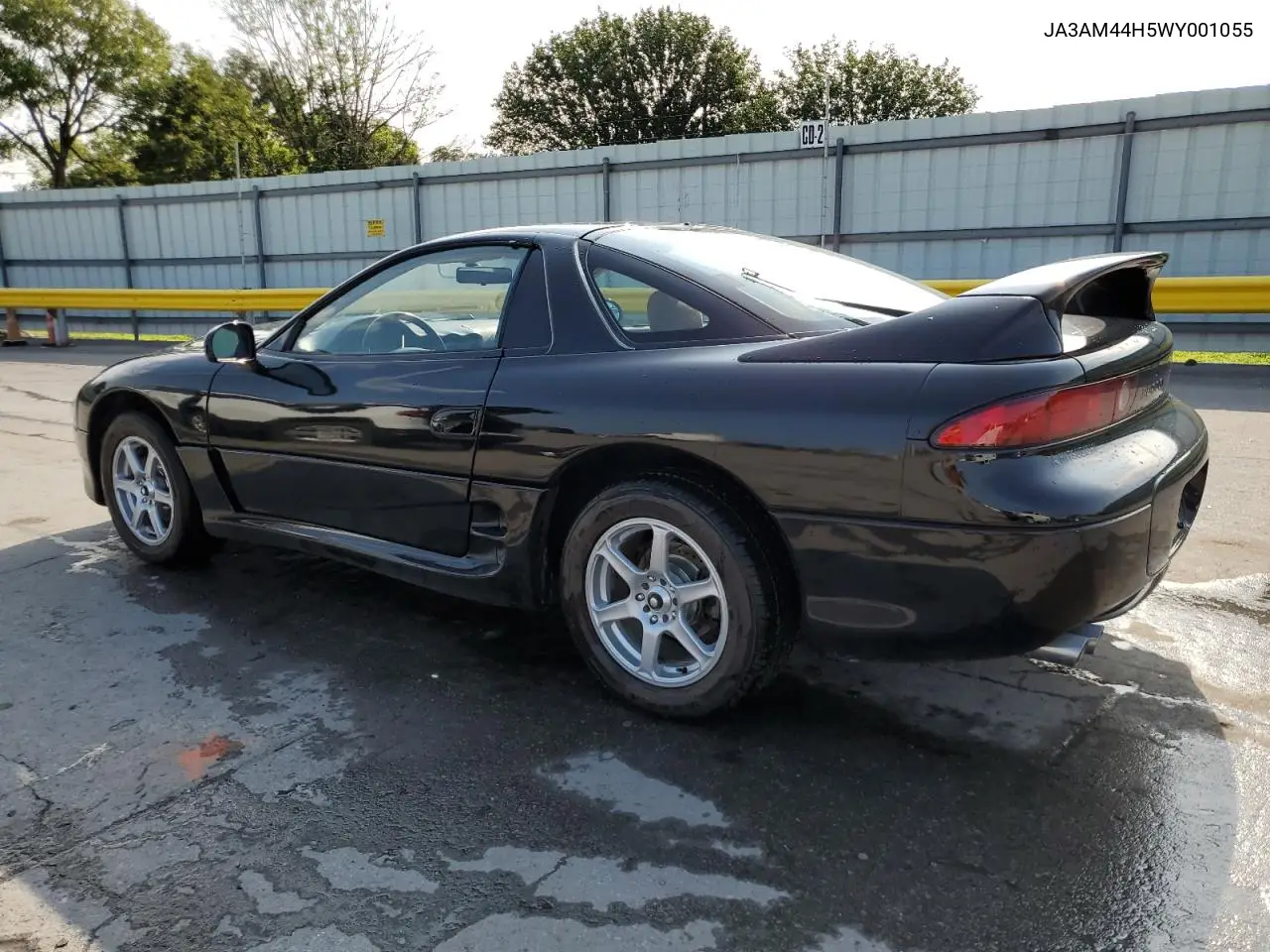 1998 Mitsubishi 3000 Gt VIN: JA3AM44H5WY001055 Lot: 65733385