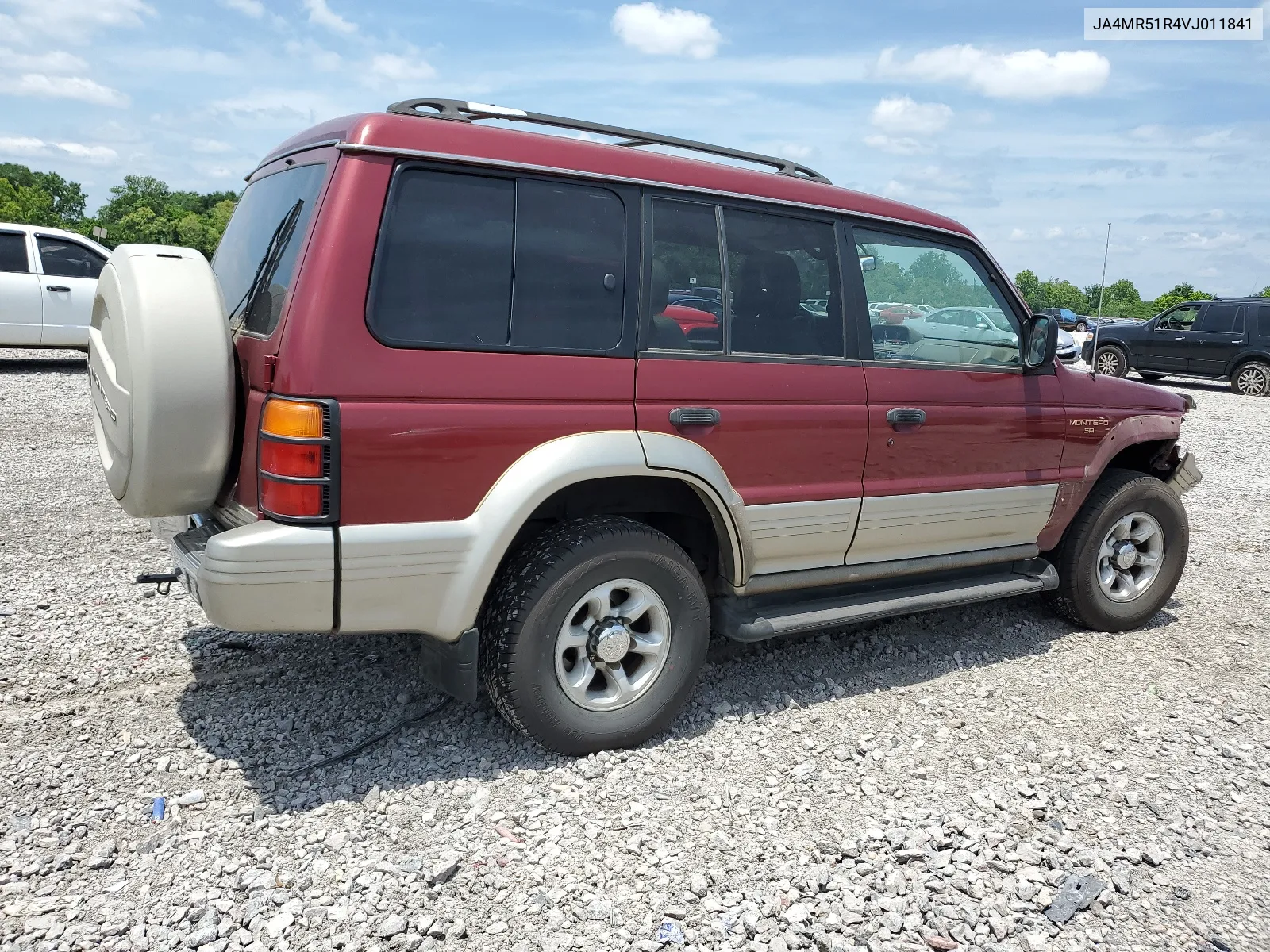 1997 Mitsubishi Montero Sr VIN: JA4MR51R4VJ011841 Lot: 55402554