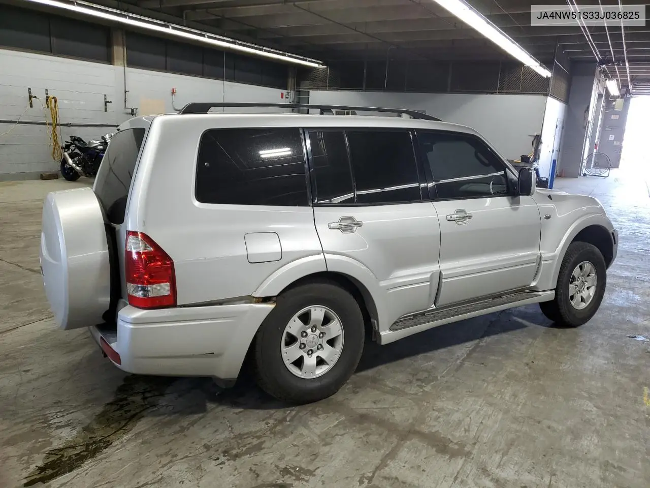 2003 Mitsubishi Montero Limited VIN: JA4NW51S33J036825 Lot: 57118005