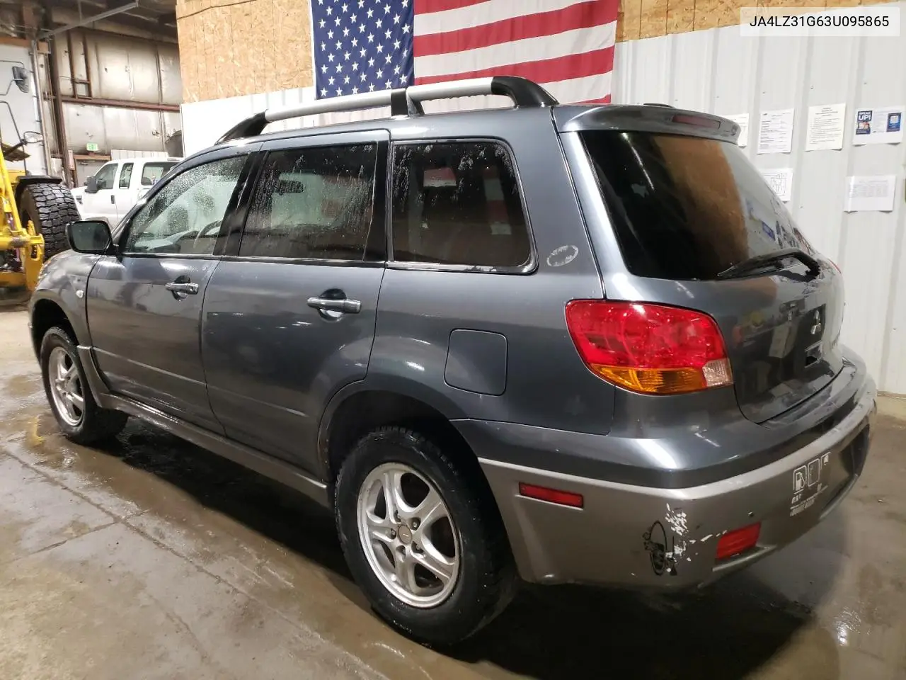 2003 Mitsubishi Outlander Ls VIN: JA4LZ31G63U095865 Lot: 55831645