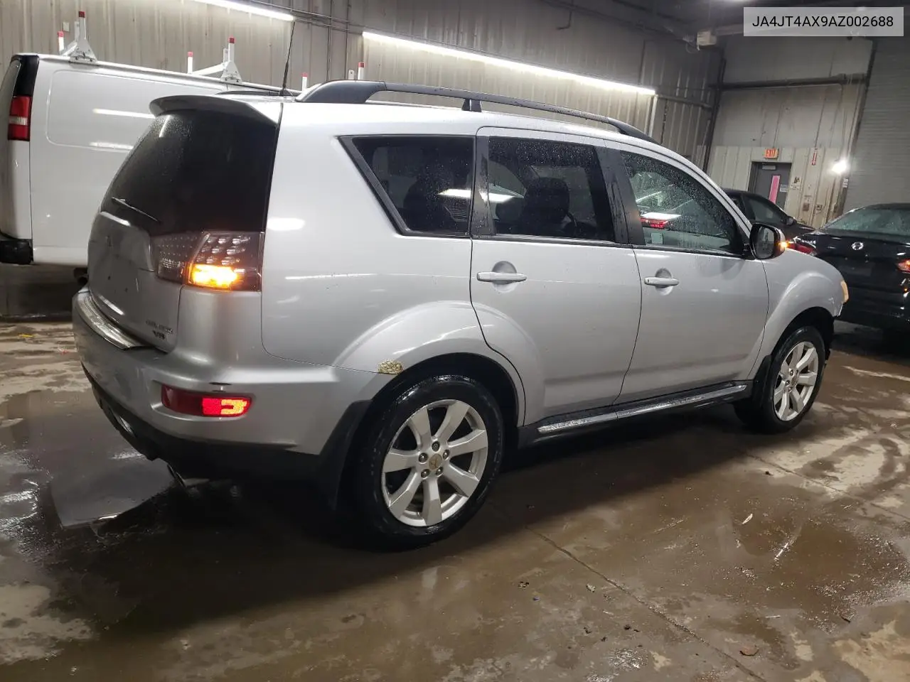 2010 Mitsubishi Outlander Xls VIN: JA4JT4AX9AZ002688 Lot: 51173605