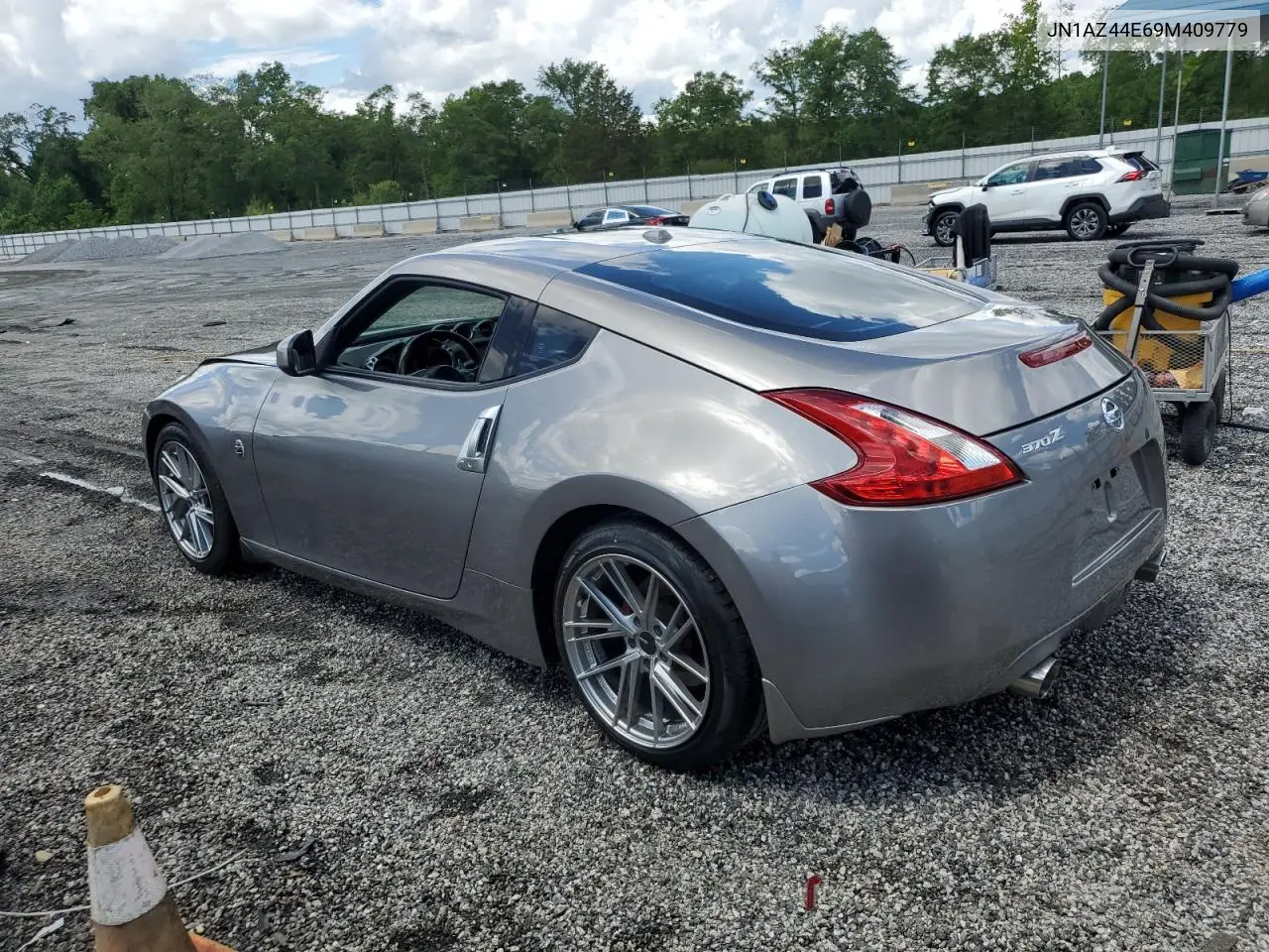 2009 Nissan 370Z VIN: JN1AZ44E69M409779 Lot: 55615955