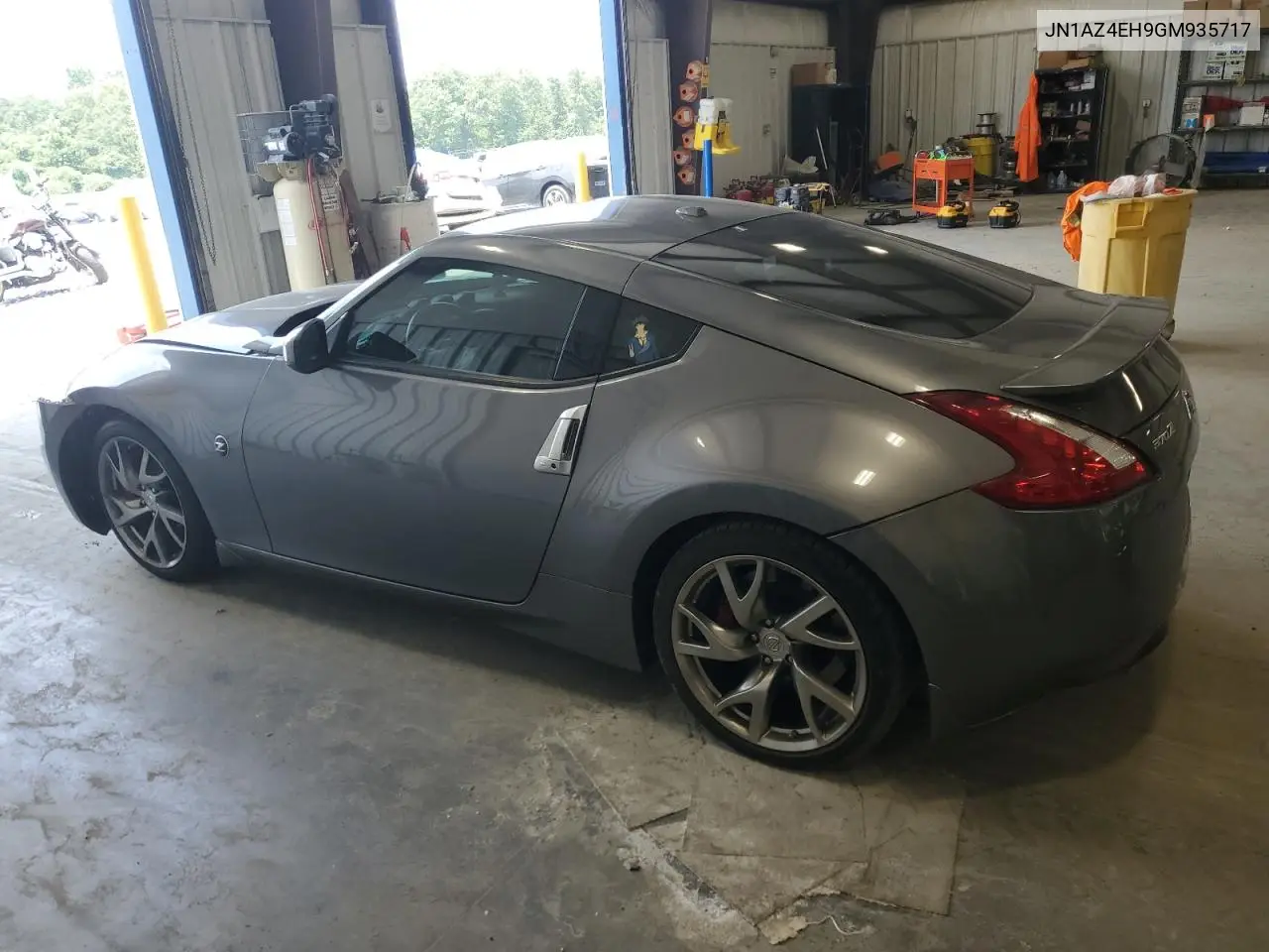 2016 Nissan 370Z Base VIN: JN1AZ4EH9GM935717 Lot: 62219445