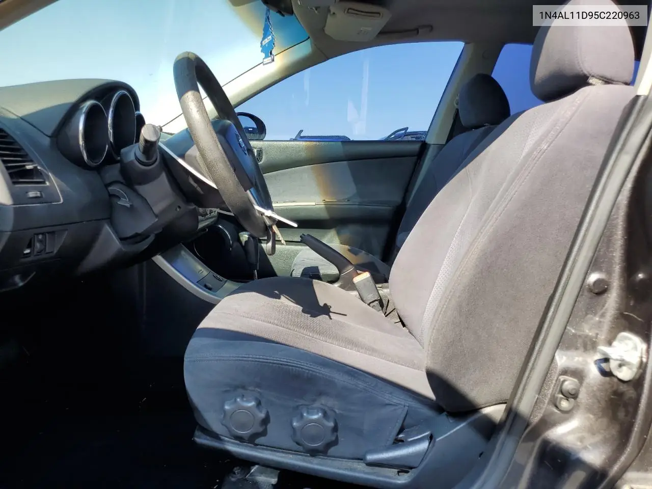 2005 Nissan Altima S VIN: 1N4AL11D95C220963 Lot: 62789485