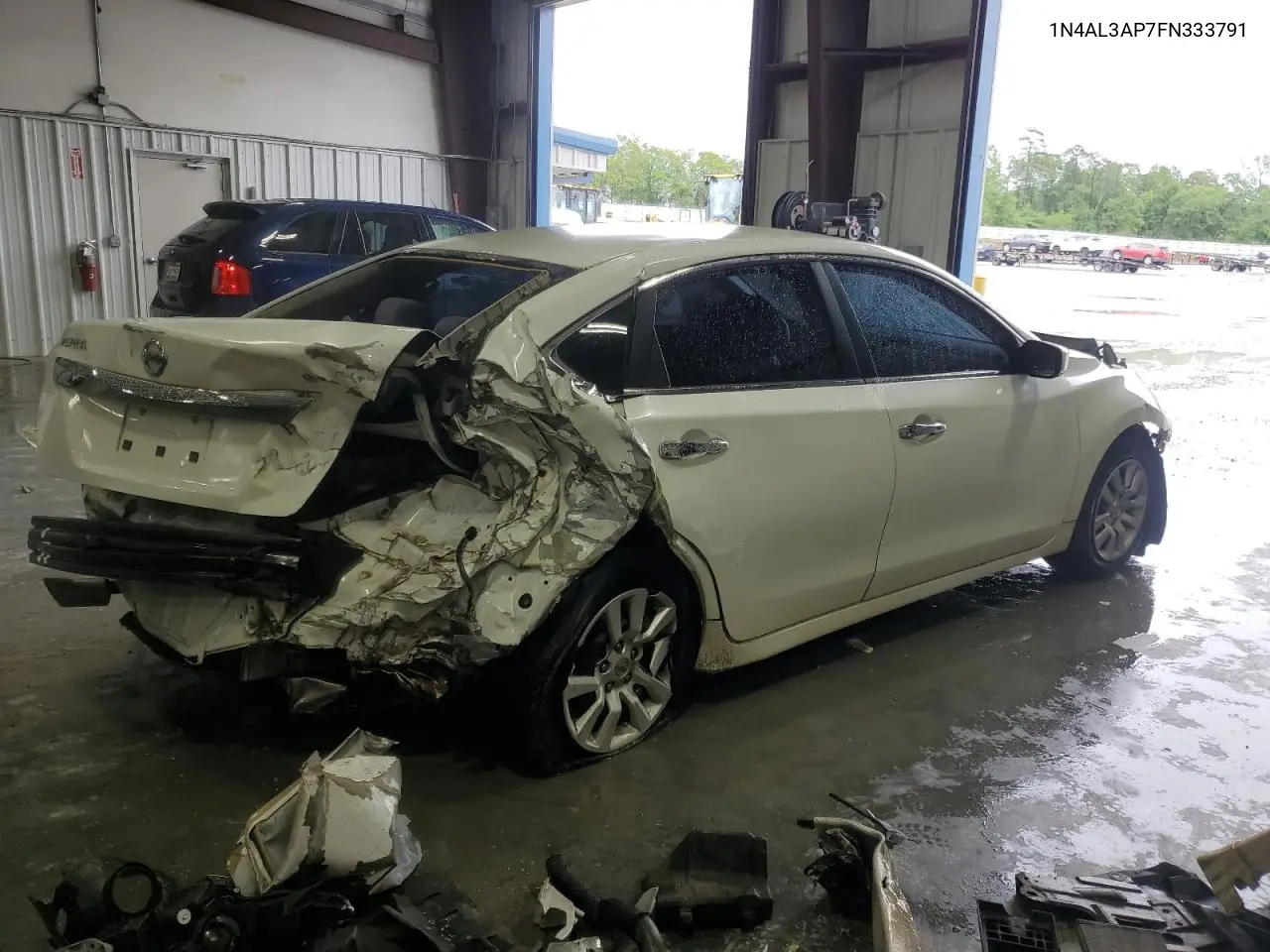 2015 Nissan Altima 2.5 VIN: 1N4AL3AP7FN333791 Lot: 56551475