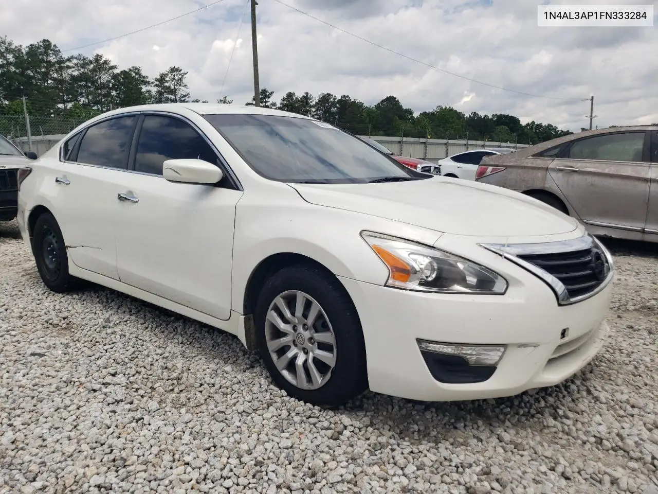2015 Nissan Altima 2.5 VIN: 1N4AL3AP1FN333284 Lot: 56837255