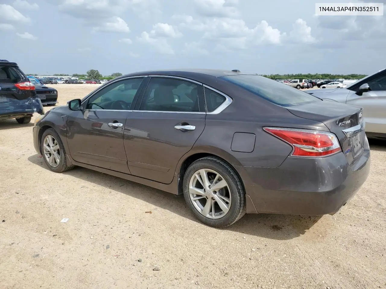 2015 Nissan Altima 2.5 VIN: 1N4AL3AP4FN352511 Lot: 62237705