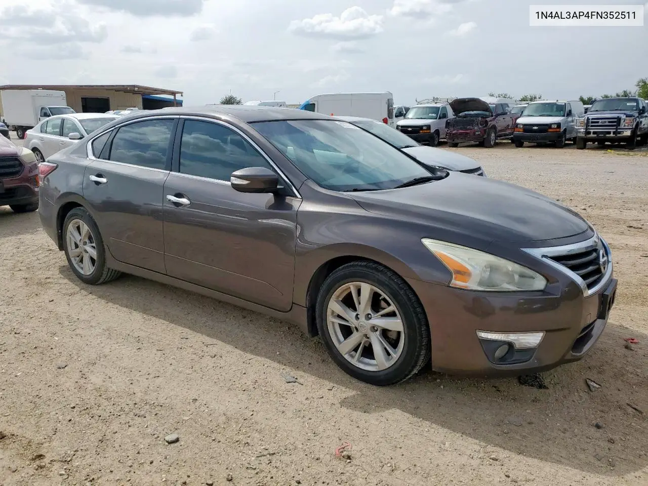 2015 Nissan Altima 2.5 VIN: 1N4AL3AP4FN352511 Lot: 62237705
