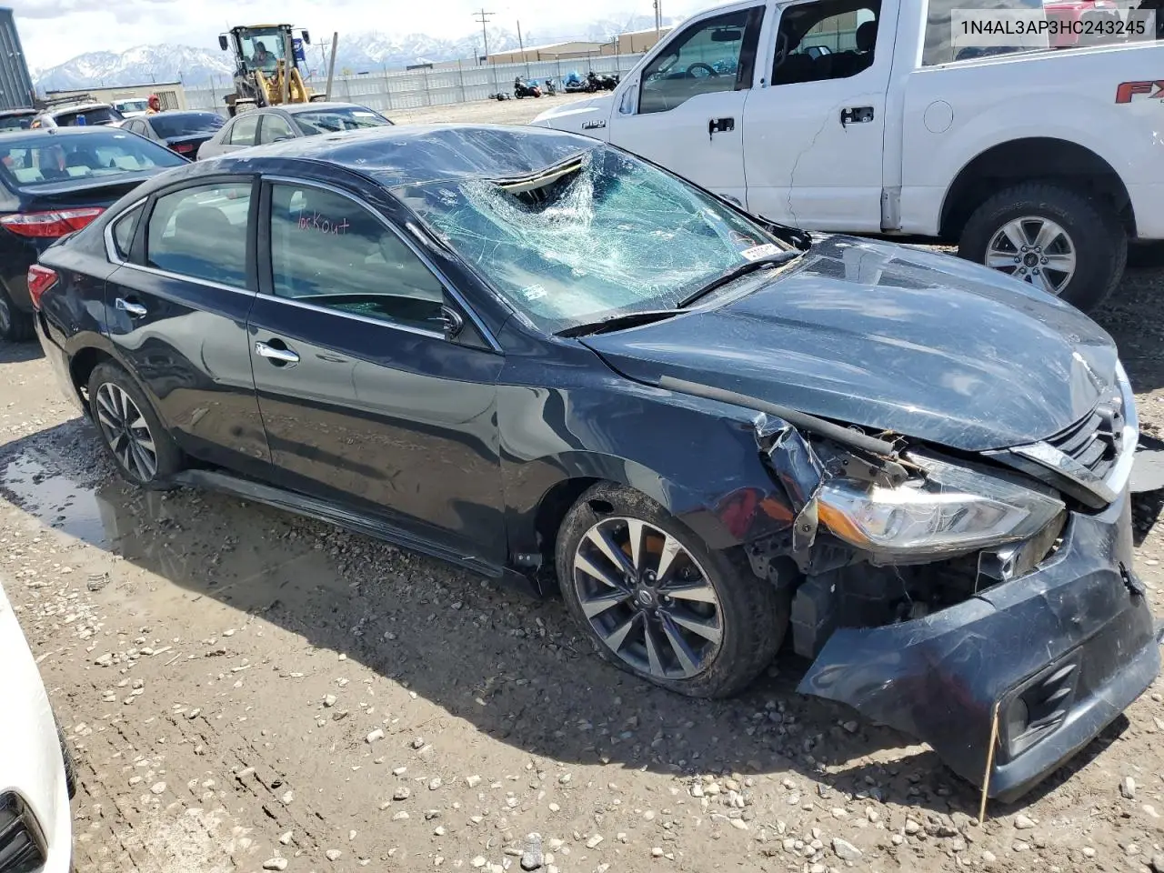 2017 Nissan Altima 2.5 VIN: 1N4AL3AP3HC243245 Lot: 53000135