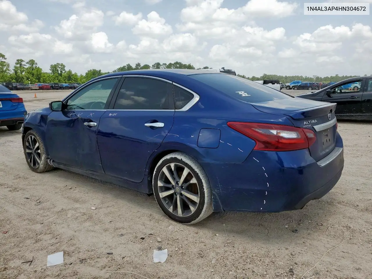 2017 Nissan Altima 2.5 VIN: 1N4AL3AP4HN304672 Lot: 63135575