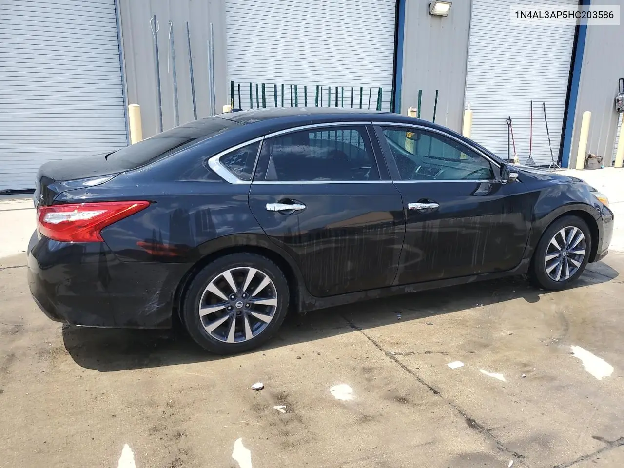 2017 Nissan Altima 2.5 VIN: 1N4AL3AP5HC203586 Lot: 63213525