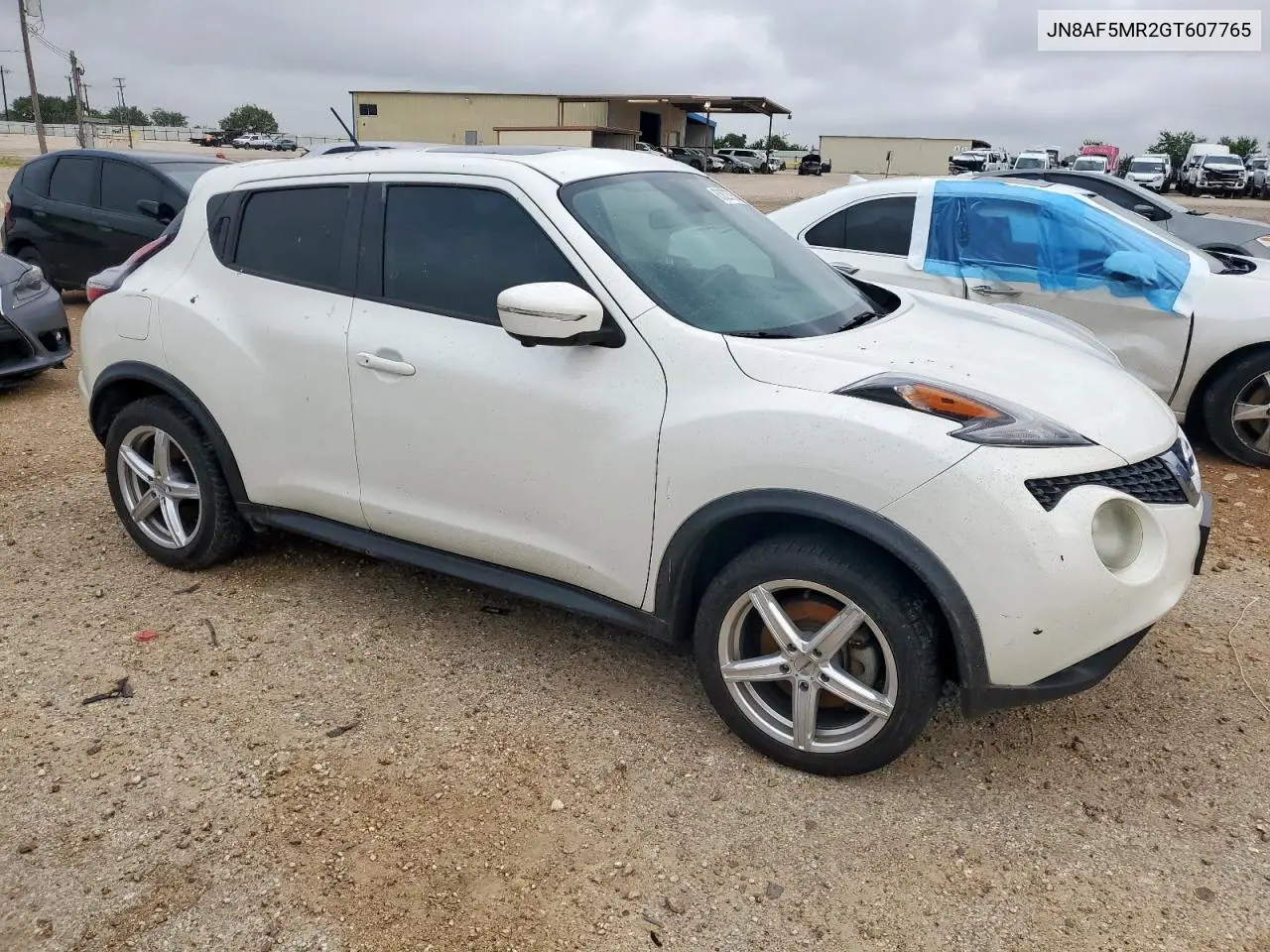 2016 Nissan Juke S VIN: JN8AF5MR2GT607765 Lot: 63629795