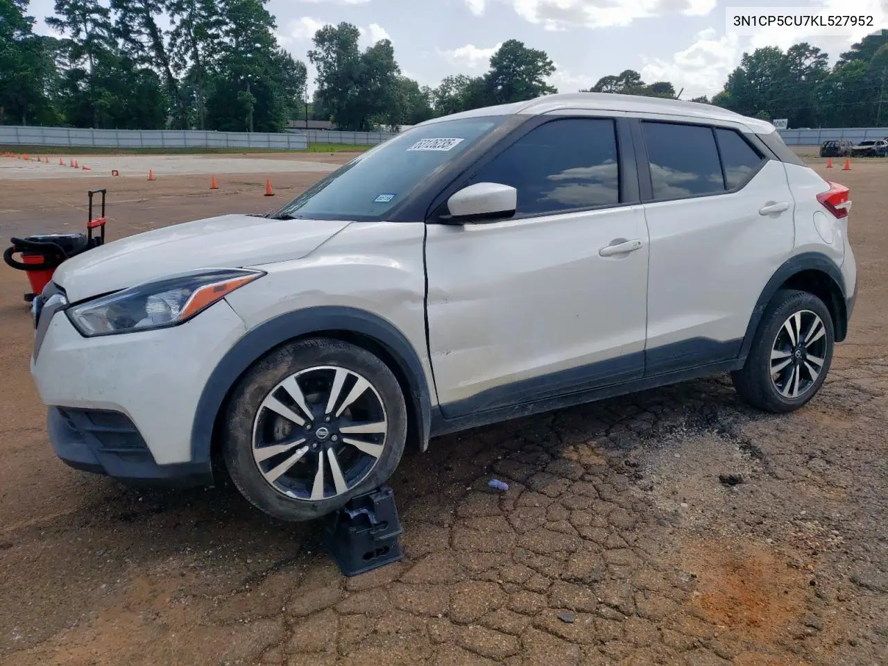 2019 Nissan Kicks S VIN: 3N1CP5CU7KL527952 Lot: 63126235