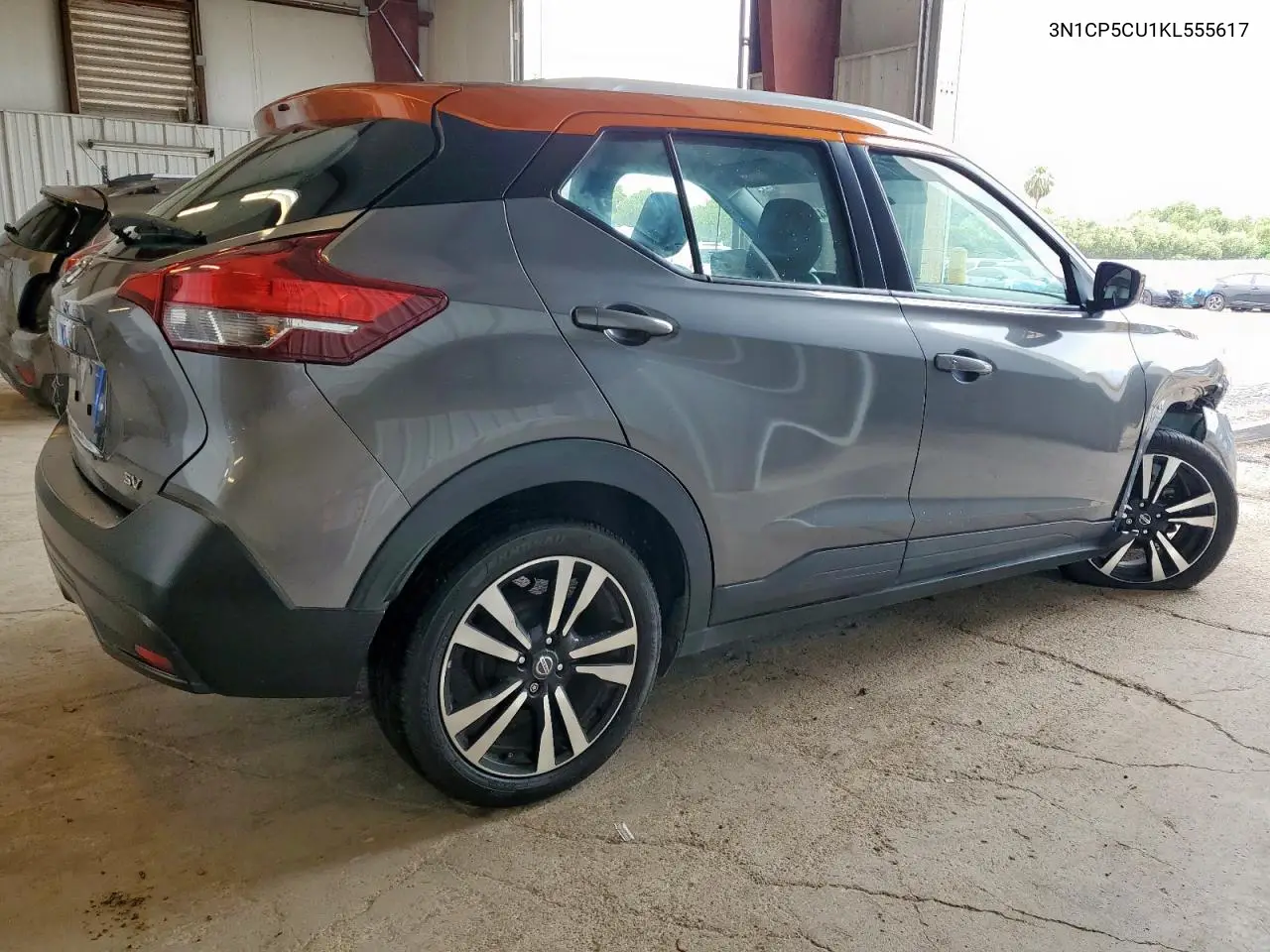 2019 Nissan Kicks S VIN: 3N1CP5CU1KL555617 Lot: 63334285