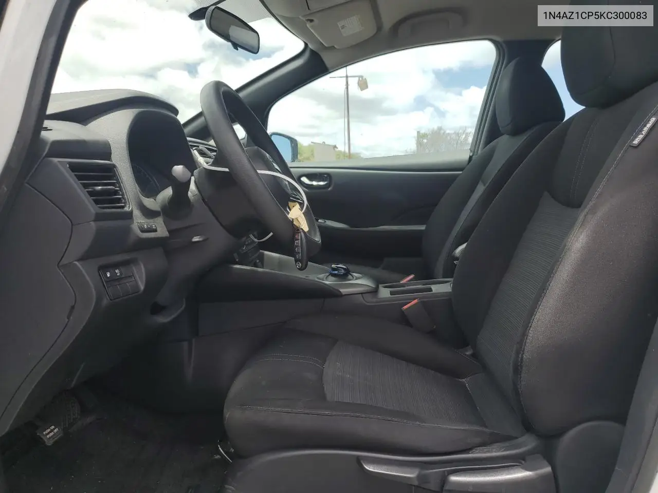 2019 Nissan Leaf S VIN: 1N4AZ1CP5KC300083 Lot: 61266685