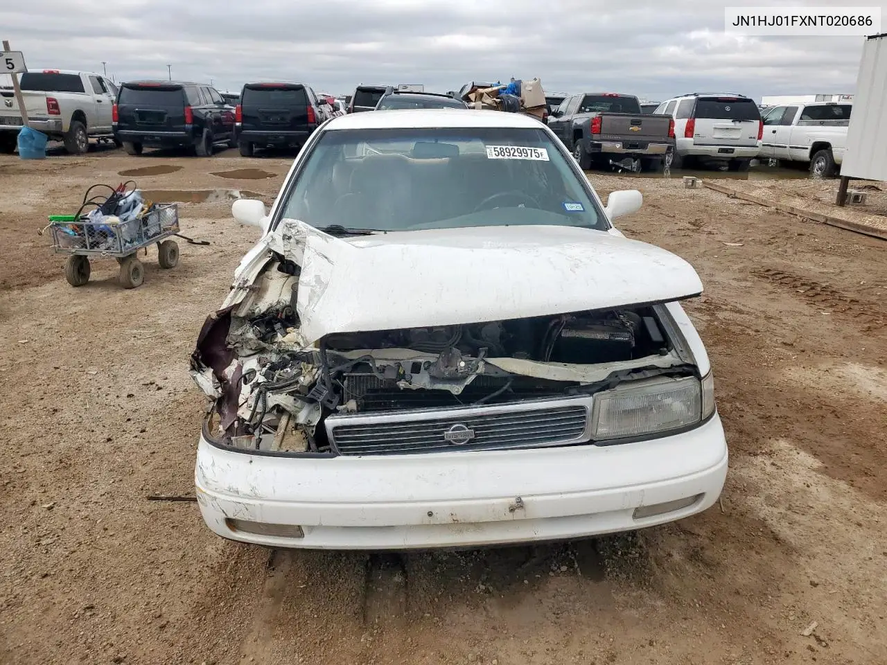 1992 Nissan Maxima Gxe VIN: JN1HJ01FXNT020686 Lot: 58929975