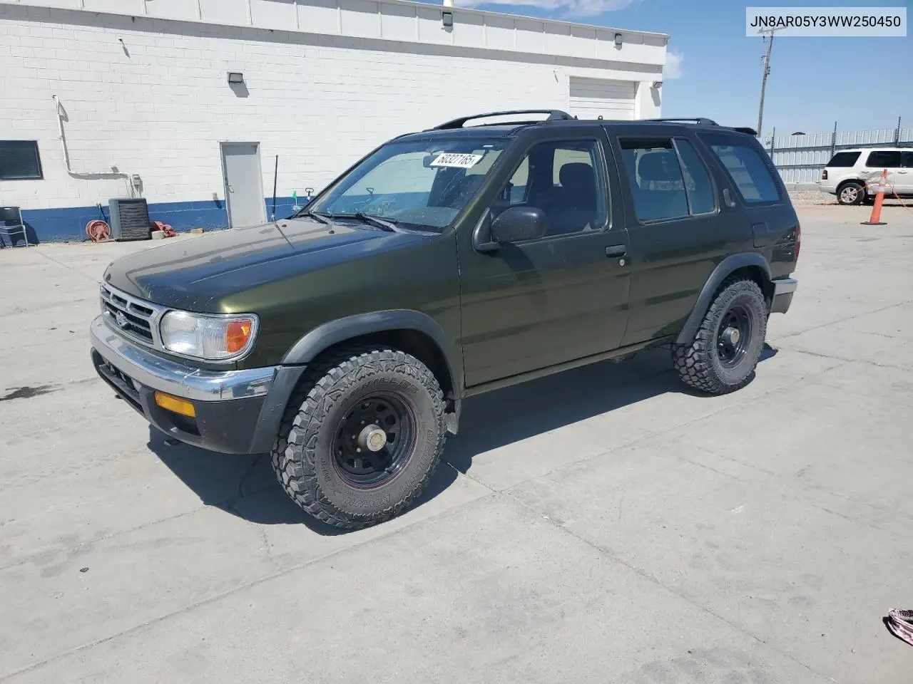1998 Nissan Pathfinder Le VIN: JN8AR05Y3WW250450 Lot: 60327165