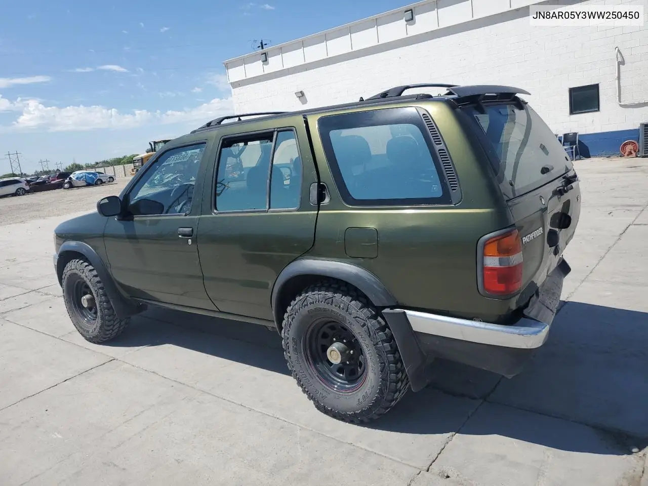 1998 Nissan Pathfinder Le VIN: JN8AR05Y3WW250450 Lot: 60327165
